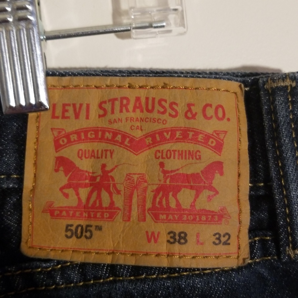 Levi's 505 38 W 32 Length